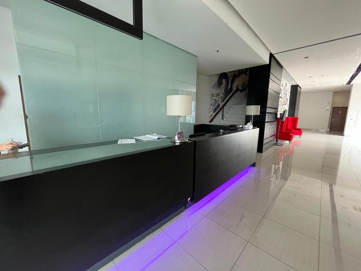 Cicadas Luminor Hotel Metro Indah - Bandung By Wh מראה חיצוני תמונה