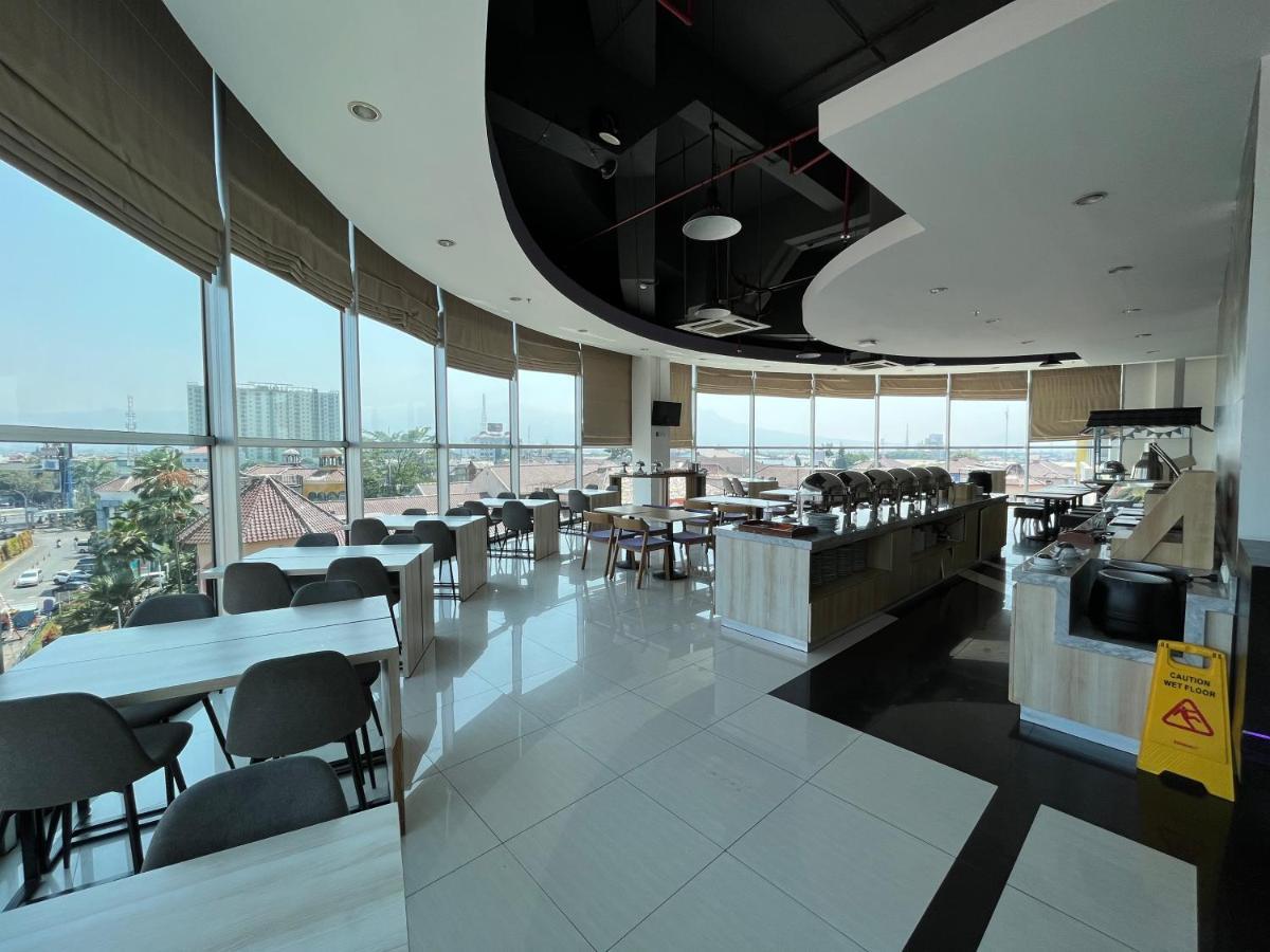 Cicadas Luminor Hotel Metro Indah - Bandung By Wh מראה חיצוני תמונה