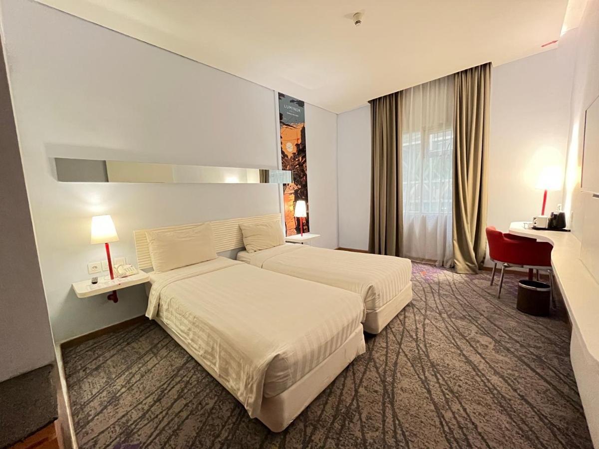 Cicadas Luminor Hotel Metro Indah - Bandung By Wh מראה חיצוני תמונה