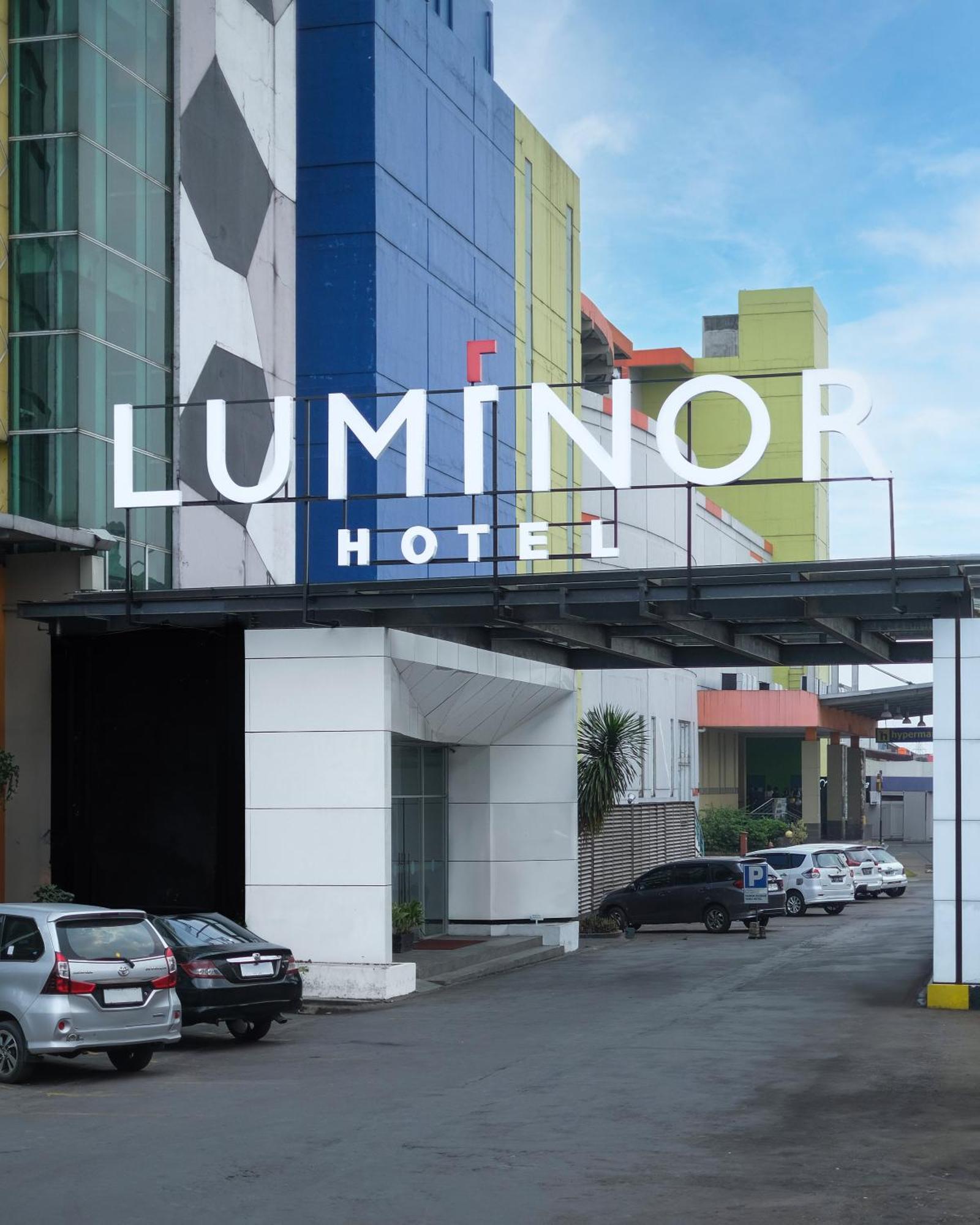 Cicadas Luminor Hotel Metro Indah - Bandung By Wh מראה חיצוני תמונה