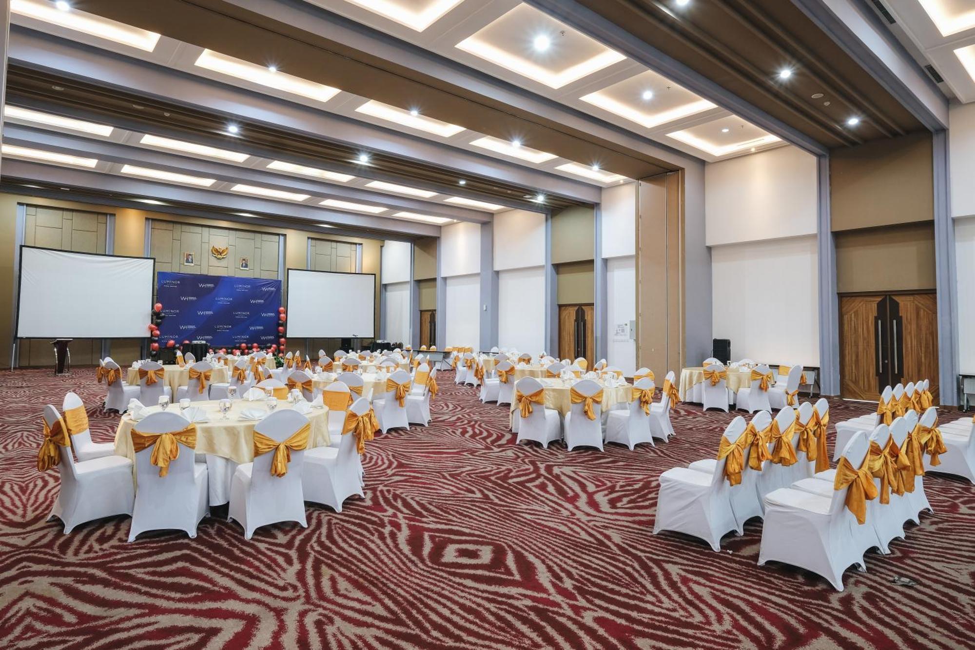 Cicadas Luminor Hotel Metro Indah - Bandung By Wh מראה חיצוני תמונה